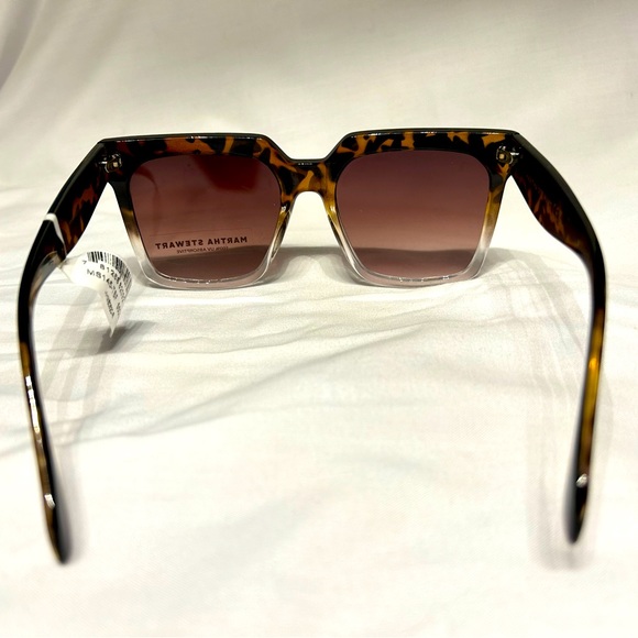 🕶️ 1/15$ or 2/25$ 🕶️ | MARTHA STEWART SUNGLASSES - Picture 3 of 3